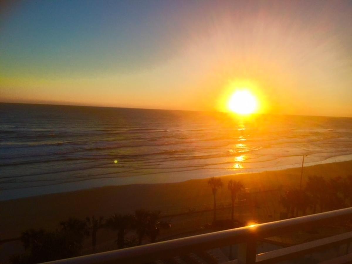 Ocean Walk Resort - Striking Ocean Front View Daytona Beach Exterior foto